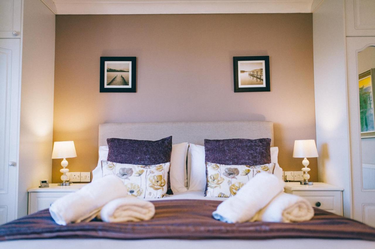 Ferlas Bed And Breakfast Penrhyndeudreath Extérieur photo